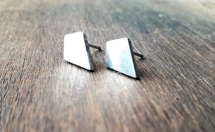 Sterling Silver Rhombus Diamond Shape Stud Earrings