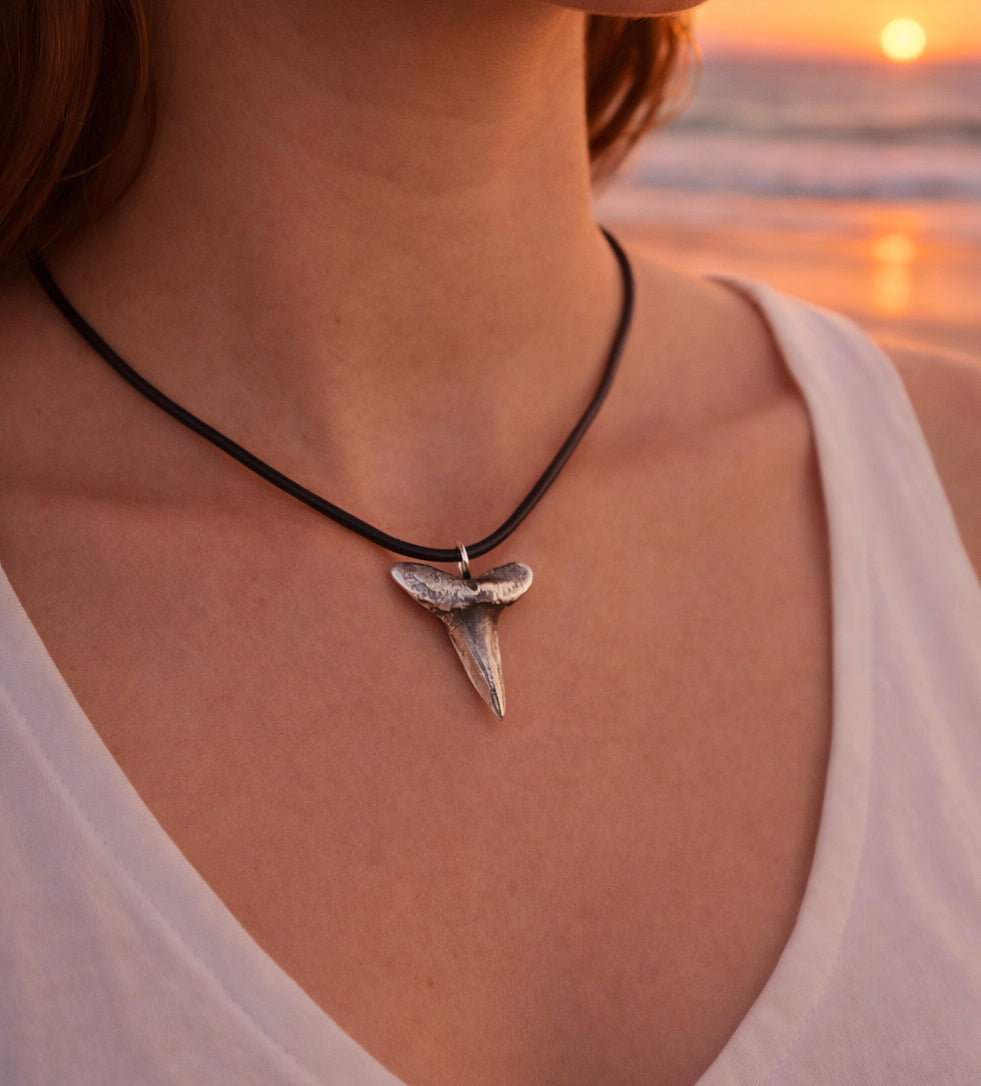 Shark Tooth & Talon Necklace – Sterling Silver
