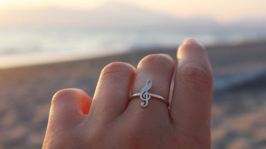 Sterling Silver Key of Sol Ring Women