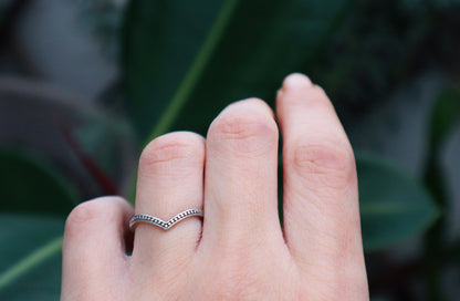 Sterling silver chevron ring woman