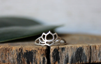 Sterling Silver Lotus Flower Ring for Women